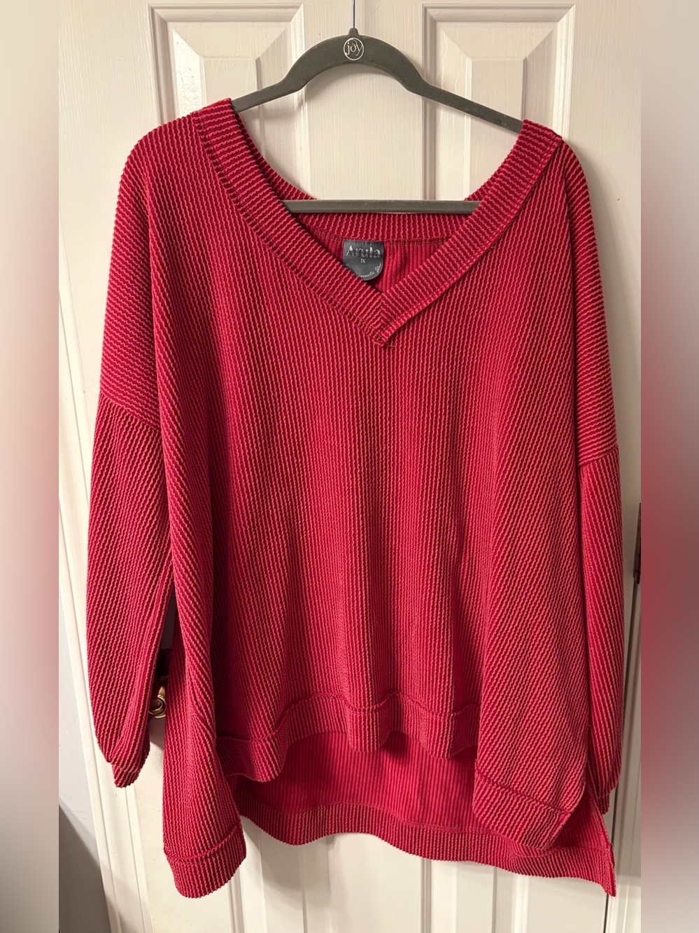 Arula Women's V-Neck Red waffle top